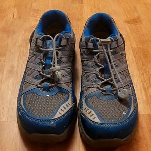 Womans Keen Ashville ESD aluminum toed work shoe